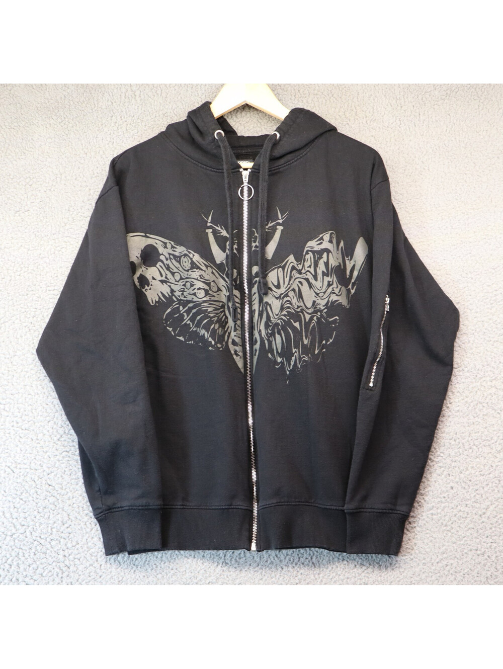 Hot Topic Hoodie Men Small Black Moth Horror Goth